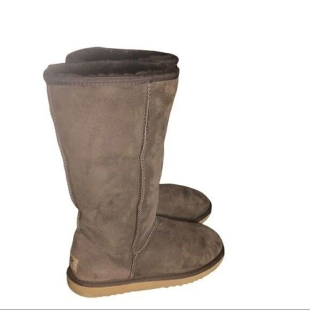UGG BOOTS WOMEN’S SIZE 6